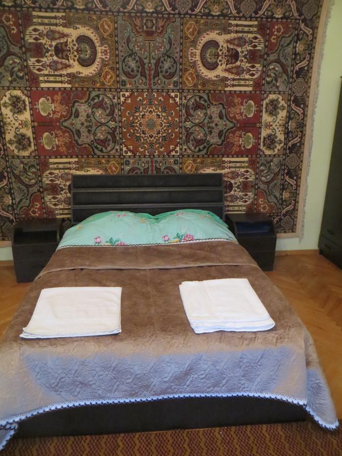 Marina Chartolani'S Guest House Местия Екстериор снимка
