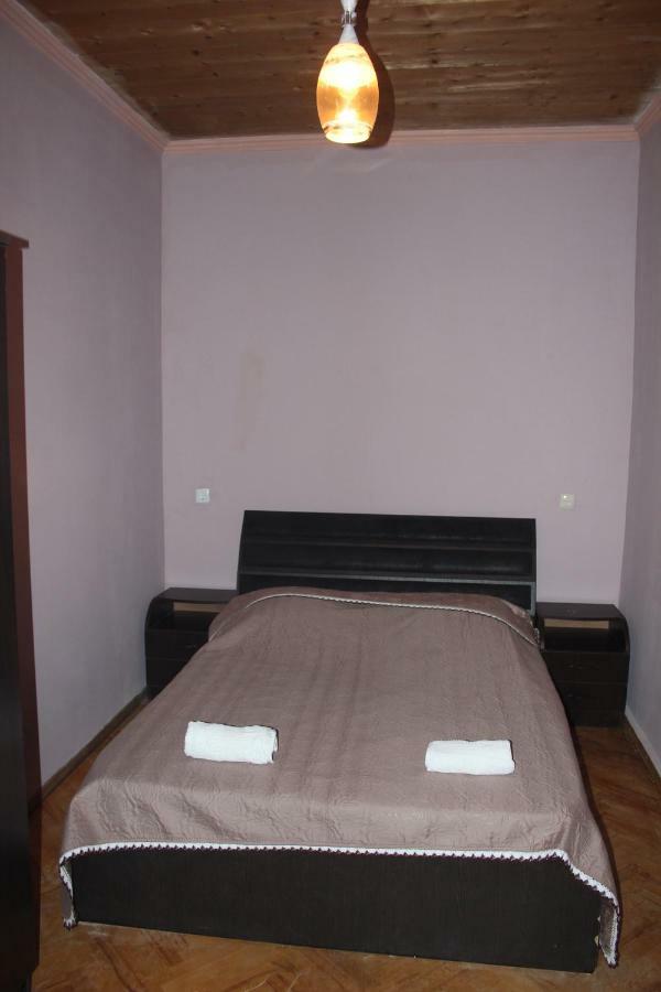 Marina Chartolani'S Guest House Местия Екстериор снимка