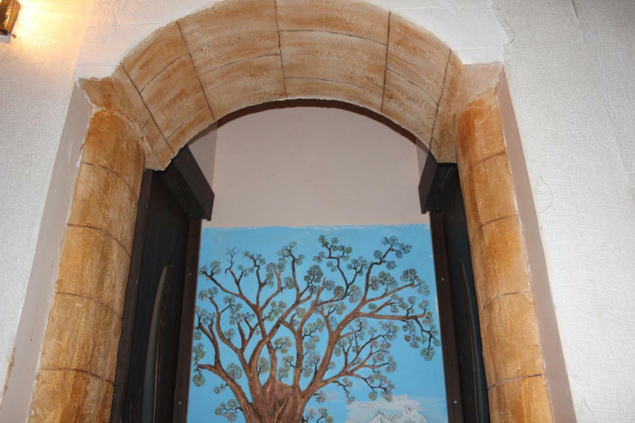 Marina Chartolani'S Guest House Местия Екстериор снимка
