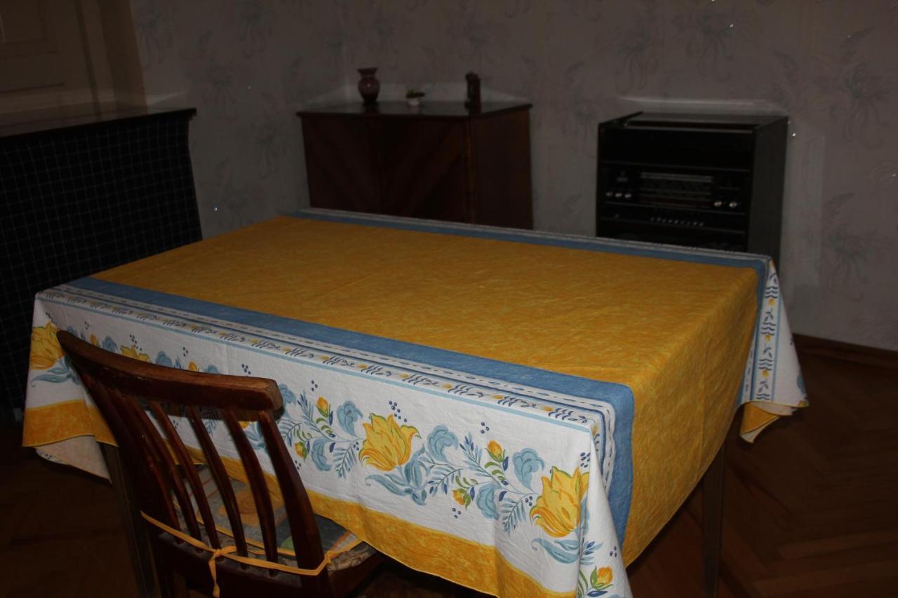 Marina Chartolani'S Guest House Местия Екстериор снимка