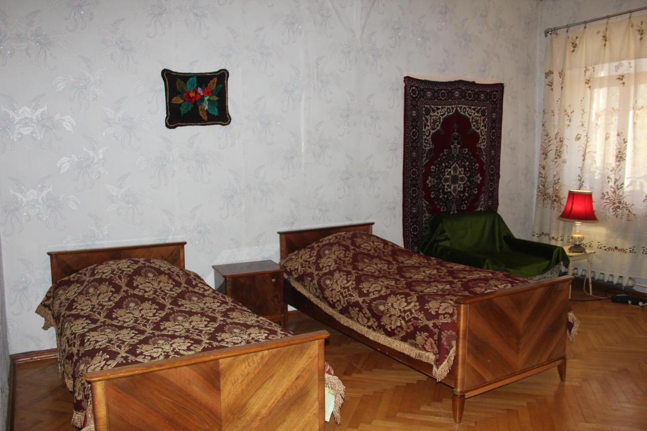 Marina Chartolani'S Guest House Местия Екстериор снимка